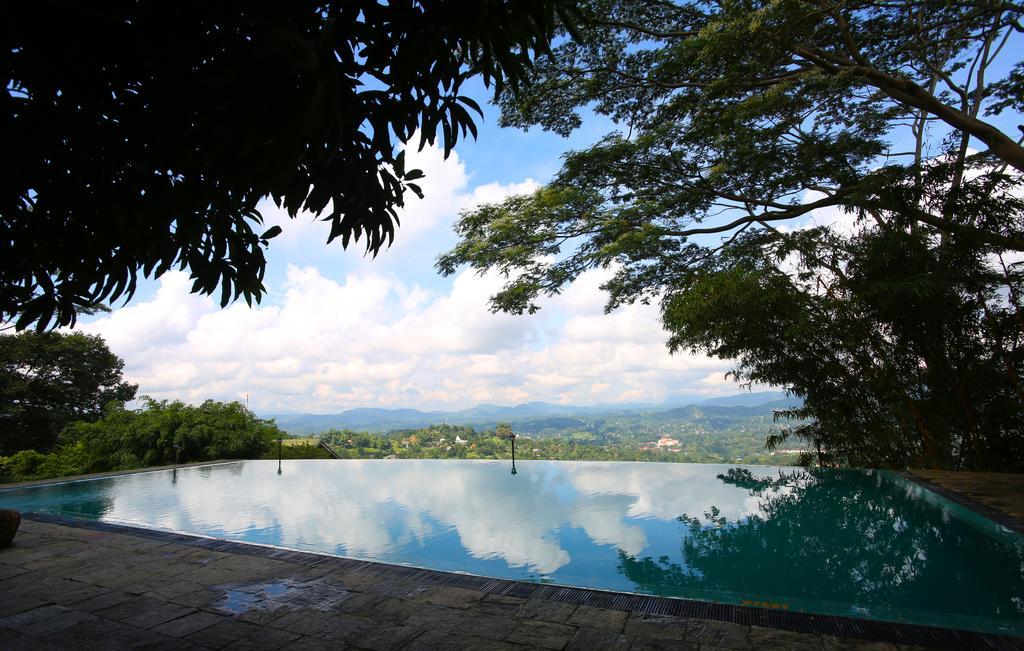 Randholee Resort & Spa Kandy Eksteriør bilde